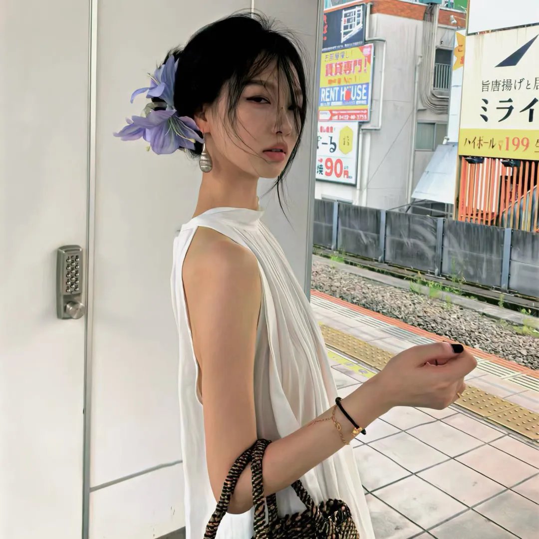 小魔女 在线观看